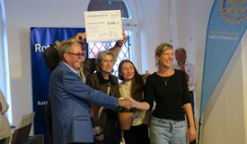 Friedrich Esser, RC Hilfswerks e. V.,  Andreas R. Becher, „Klassik am Rinderstall", mit Marita Waldhofer-Becher und Team